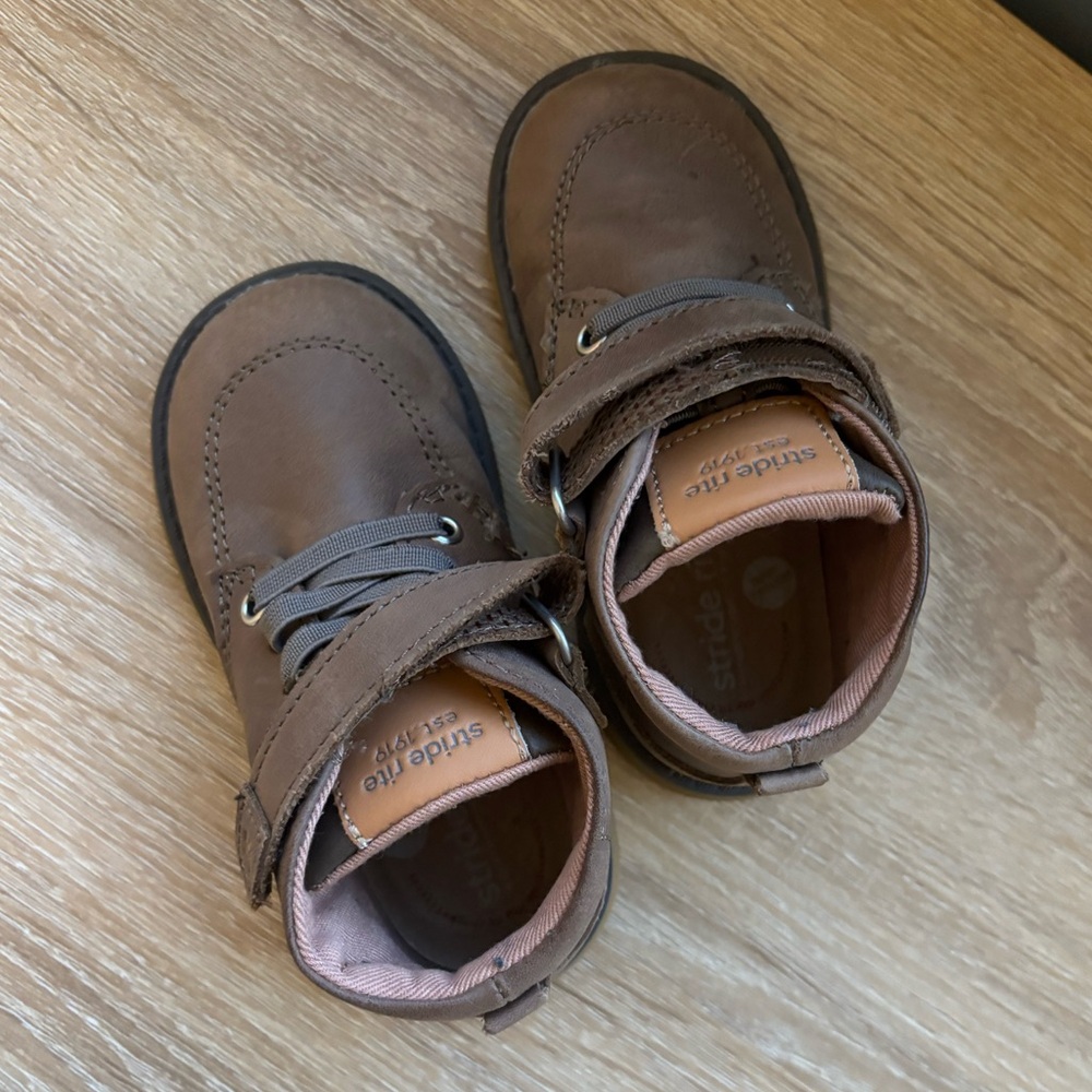 Baby stride rite boot